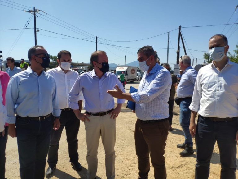 Επίσκεψη του Υπουργού Υποδομών και Μεταφορών κ. Κώστα Καραμανλή στις πληγείσες περιοχές της Εύβοιας.