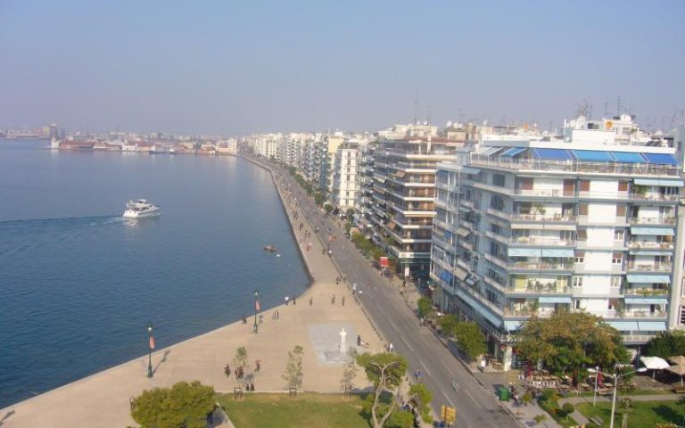 Κορωνοϊός: «Ναρκοπέδιο» η Θεσσαλονίκη – Πού βρίσκονται τα κρούσματα