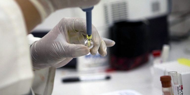 Κορονοϊός: Το εμβόλιο της Pfizer  πάνω από 90% αποτελεσματικό