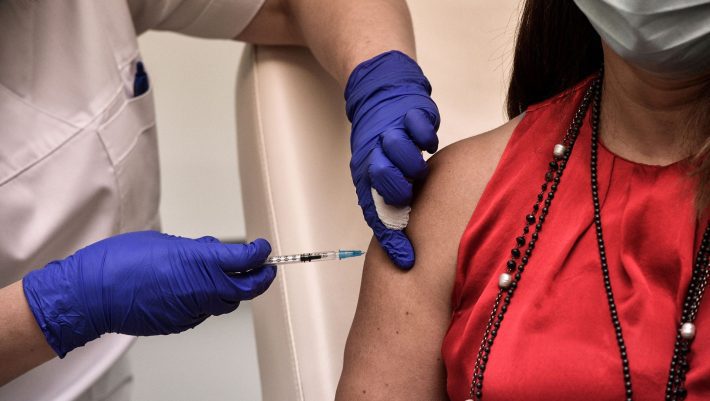 Αντώνης Μανιτάκης: Συνταγματικός ο υποχρεωτικός εμβολιασμός