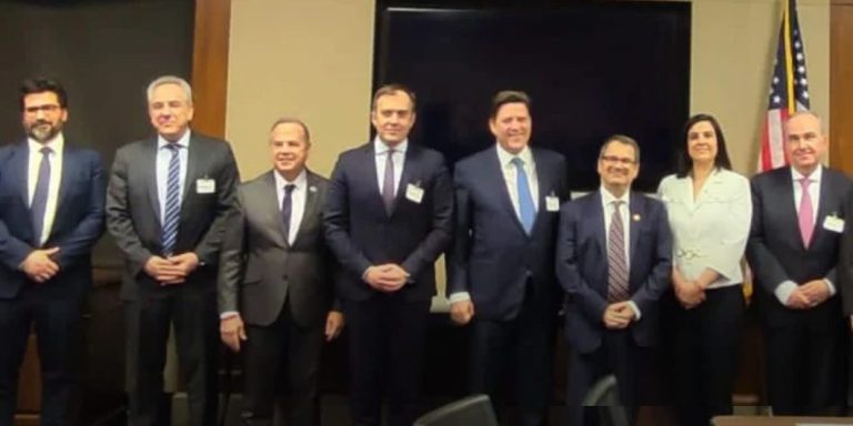 Με ελληνοαμερικανούς και φιλέλληνες βουλευτές: Συναντήσεις Χατζηβασιλείου στο Κογκρέσο