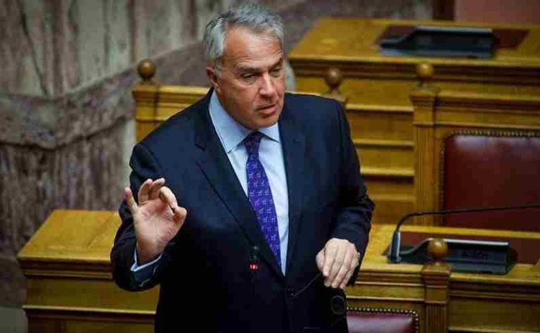 Ο υπουργός Εσωτερικών Μάκης Βορίδης: Αρνητικός στο ενδεχόμενο μονιμοποίησης συμβασιούχων