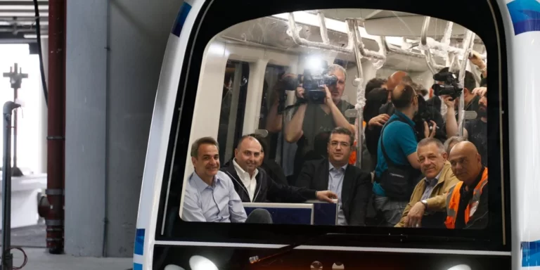 Μητσοτάκης στο δοκιμαστικό Μετρό Θεσσαλονίκης: Περάσαμε από την απάτη των μουσαμάδων στην πραγματικότητα