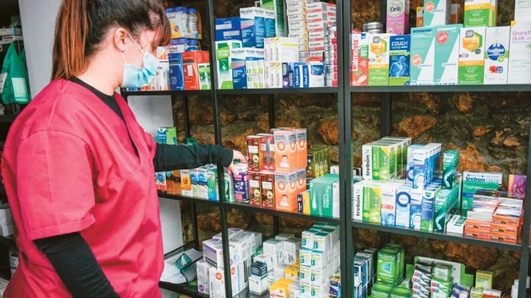Υπουργείο Υγείας: Νέες ελλείψεις 277 φαρμάκων και αμοξυκιλλίνης από την αγορά – «Μπαλάκι» οι ευθύνες