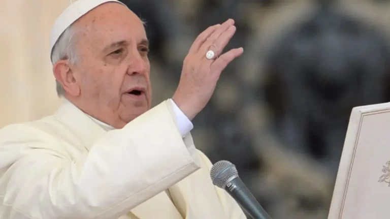 Το μήνυμα του Πάπα Φραγκίσκου για τις φωτιές: «Εκφράζω την αλληλέγγυα εγγύτητά μου στον ελληνικό λαό»