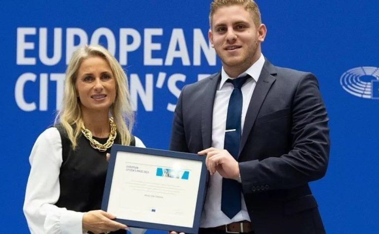 Το Βραβείο του Ευρωπαίου Πολίτη 2023 Στον Έλληνα Ανδρέα Αλικανιώτη