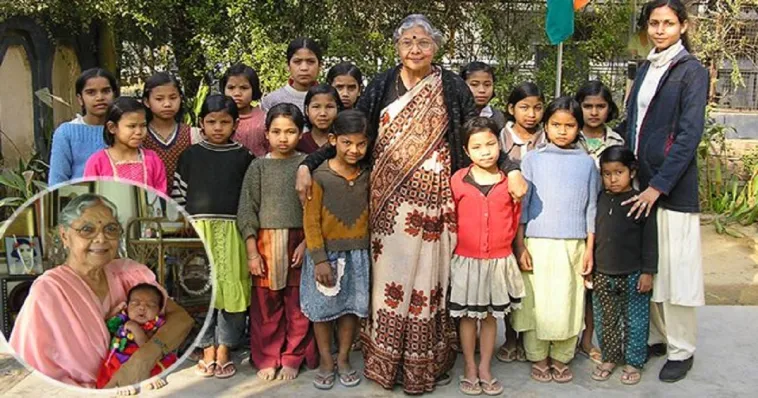 Μητέρα από την Ινδία έχασε την κόρη της και υιοθέτησε 800 άστεγα κορίτσια ώστε να τους προσφέρει ένα σπίτι γεμάτο αγάπη