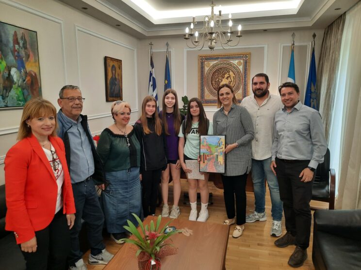 Συναντήθηκε η Δήμαρχος Σερρών Βαρβάρα Μητλιάγκα με μαθήτριες και εκπαιδευτικούς του 4ου Γυμνασίου Σερρών