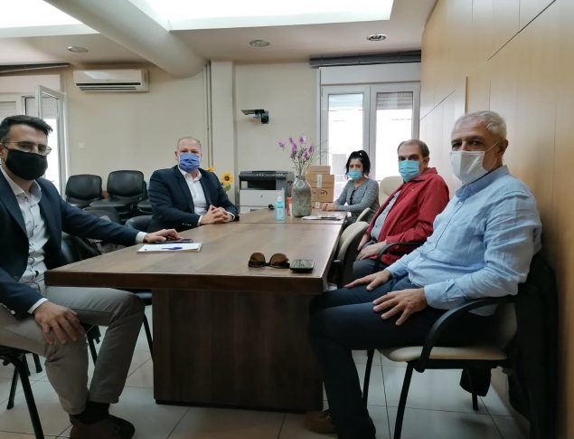 Τα γραφεία του Ιατρικού Συλλόγου Σερρών επισκέφθηκε ο Λευτέρης Αβραμάκης