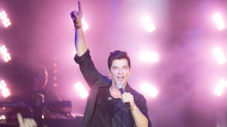 Ο ΣΥΡΙΖΑ καταγγέλλει τον δήμο Αθηναίων για συναυλία του Ρουβά χωρίς θεατές και κόστος €215.000