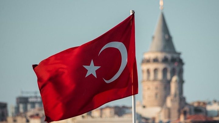 Άλλαξε ο νόμος «περί τύπου» στην Τουρκία: Συνελήφθησαν δέκα δημοσιογράφοι φιλοκουρδικών μέσων …