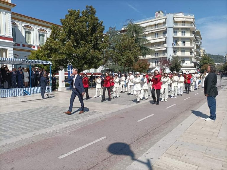 Με δανεική μπάντα από την Ν.Ζίχνη έγινε η παρέλαση στις Σέρρες!