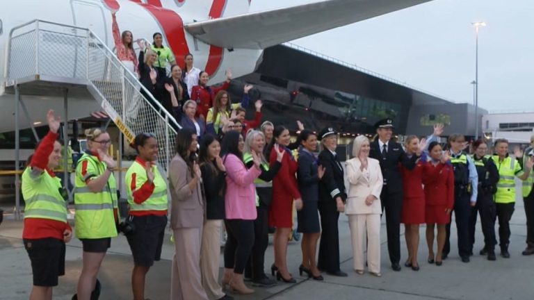 Παγκόσμια ημέρα Γυναίκας: Ιστορική πτήση στη Μελβούρνη, για πρώτη φορά πλήρωμα αποτελούμενο 100% από γυναίκες