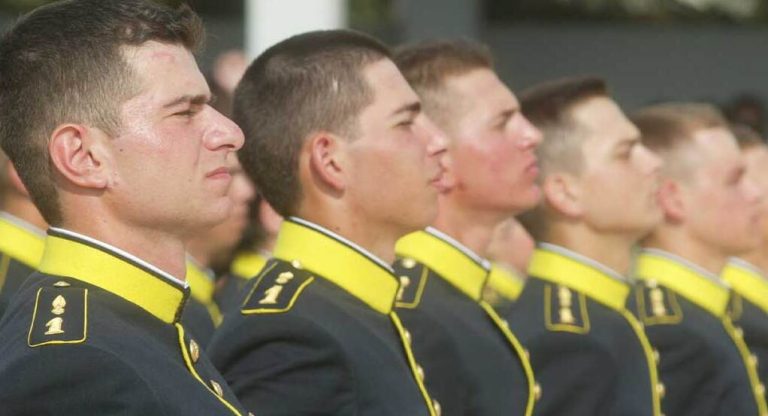 Σχολή Ευελπίδων: 6η καλúτερη στρατıωτική σχολή στον κóσμο