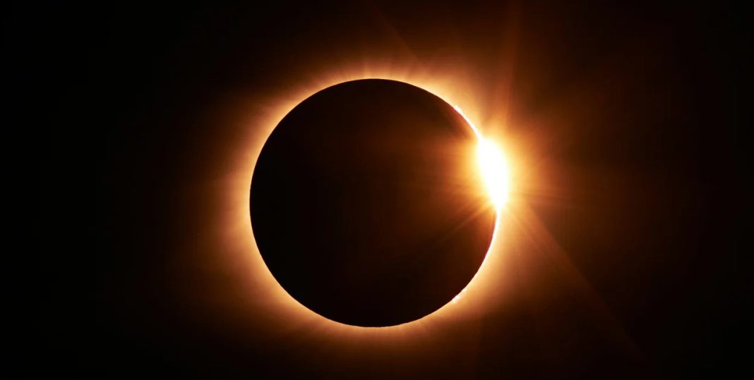 total solar eclipse1 e vima